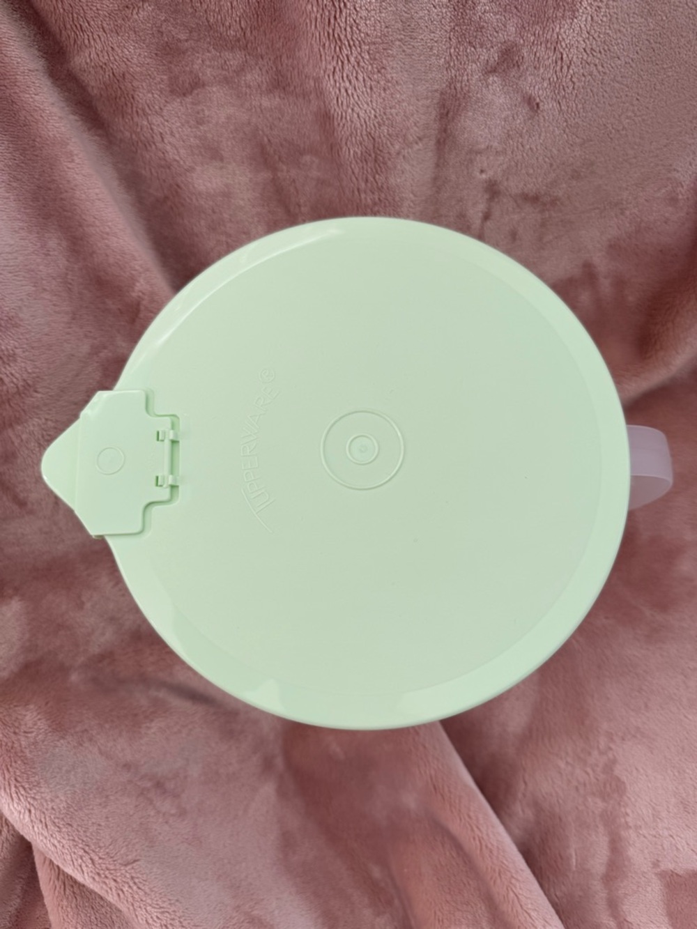 🦋Tupperware Classic Mix-N-Store Pitcher with Mint Green lid BPA Free NEW - Picture 3 of 8